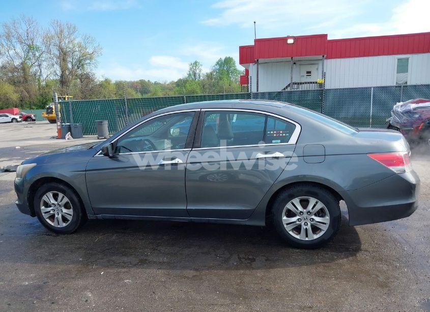 Photo 14 of 2010 Honda Accord 2.4 LX-P (VIN 1HGCP2F47AA028065)