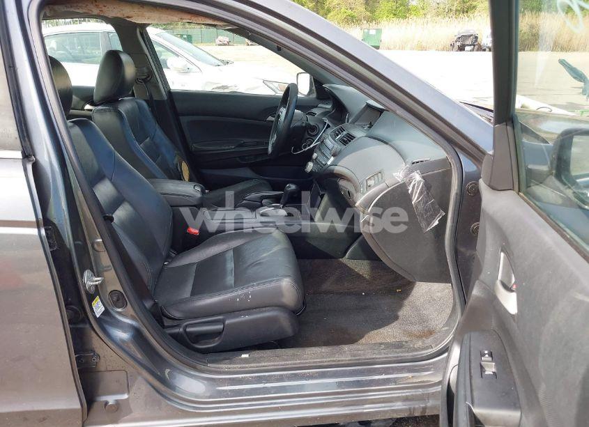 Photo 5 of 2010 Honda Accord 2.4 LX-P (VIN 1HGCP2F47AA028065)