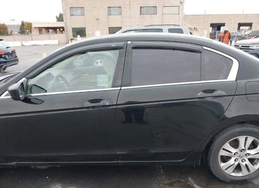 Photo 14 of 2010 Honda Accord 2.4 LX-P (VIN 1HGCP2F47AA099413)