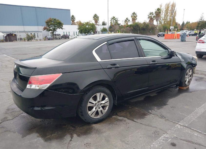 Photo 4 of 2010 Honda Accord 2.4 LX-P (VIN 1HGCP2F47AA099413)