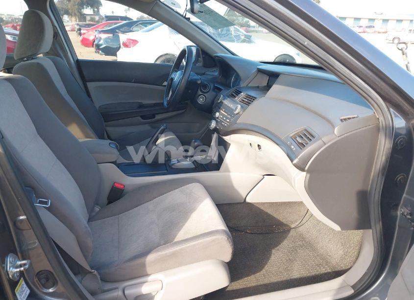 Photo 5 of 2010 Honda Accord 2.4 LX-P (VIN 1HGCP2F47AA171680)