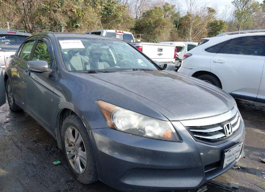 2012 Honda Accord 2.4 LX-P (VIN 1HGCP2F47CA053826) main photo