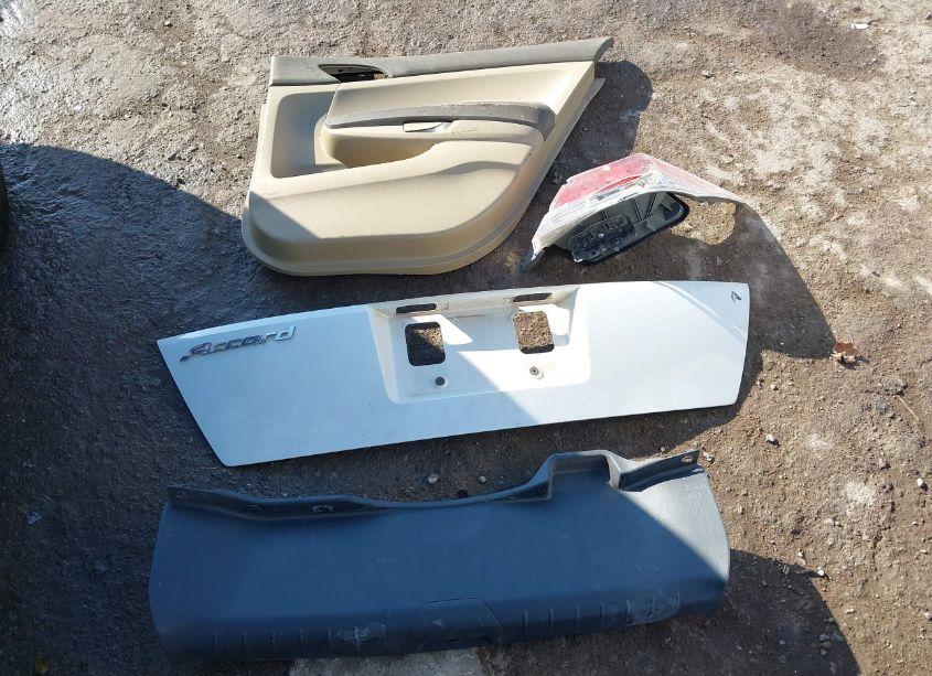 Photo 12 of 2010 Honda Accord 2.4 LX-P (VIN 1HGCP2F48AA122844)