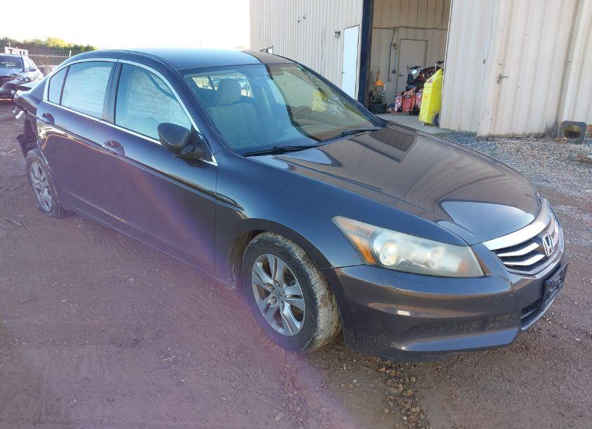 2011 Honda Accord 2.4 LX-P (VIN 1HGCP2F48BA049590) main photo
