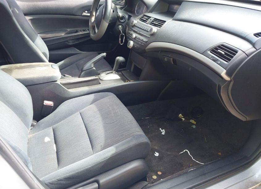 Photo 5 of 2011 Honda Accord 2.4 LX-P (VIN 1HGCP2F48BA061349)