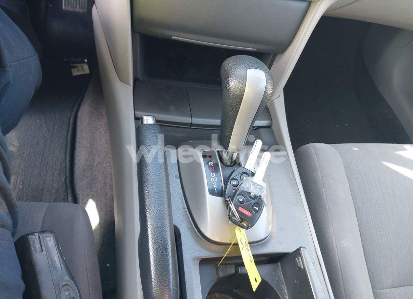 Photo 11 of 2011 Honda Accord 2.4 LX-P (VIN 1HGCP2F48BA139967)