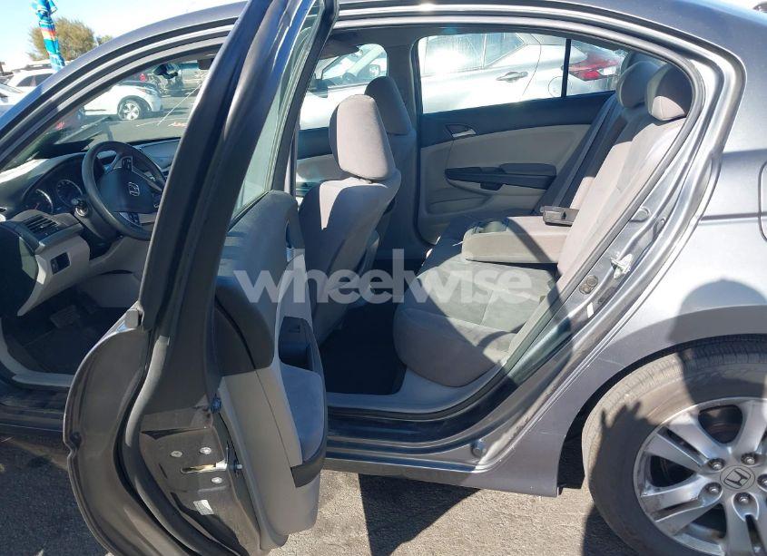 Photo 8 of 2011 Honda Accord 2.4 LX-P (VIN 1HGCP2F48BA139967)