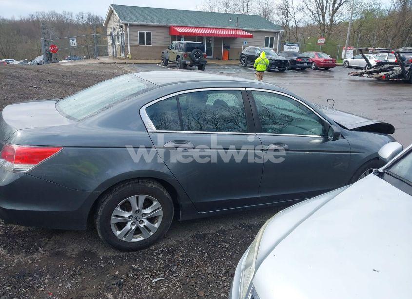 Photo 13 of 2010 Honda Accord 2.4 LX-P (VIN 1HGCP2F49AA011543)