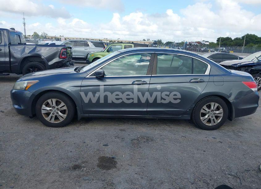 Photo 14 of 2010 Honda Accord 2.4 LX-P (VIN 1HGCP2F49AA052111)