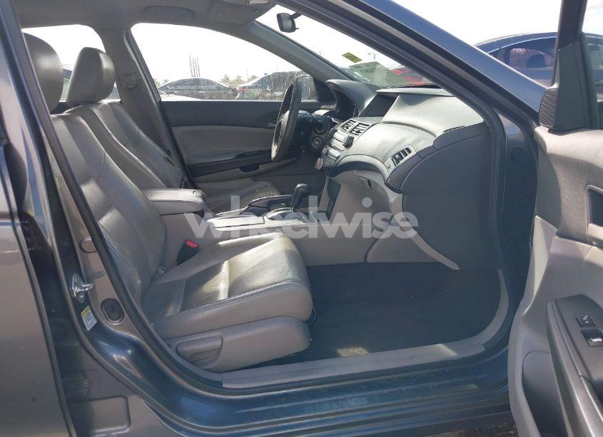 Photo 5 of 2010 Honda Accord 2.4 LX-P (VIN 1HGCP2F49AA052111)