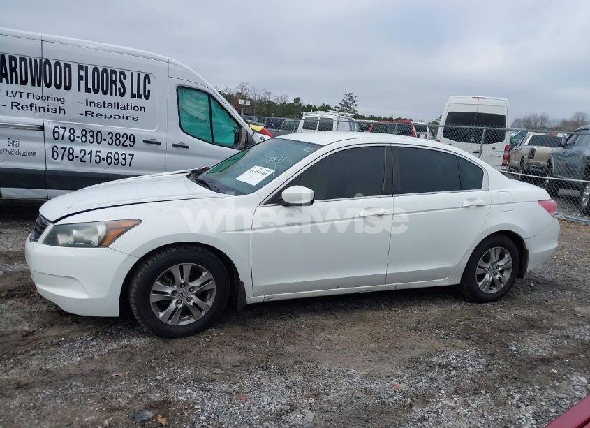 Photo 14 of 2010 Honda Accord 2.4 LX-P (VIN 1HGCP2F49AA071922)