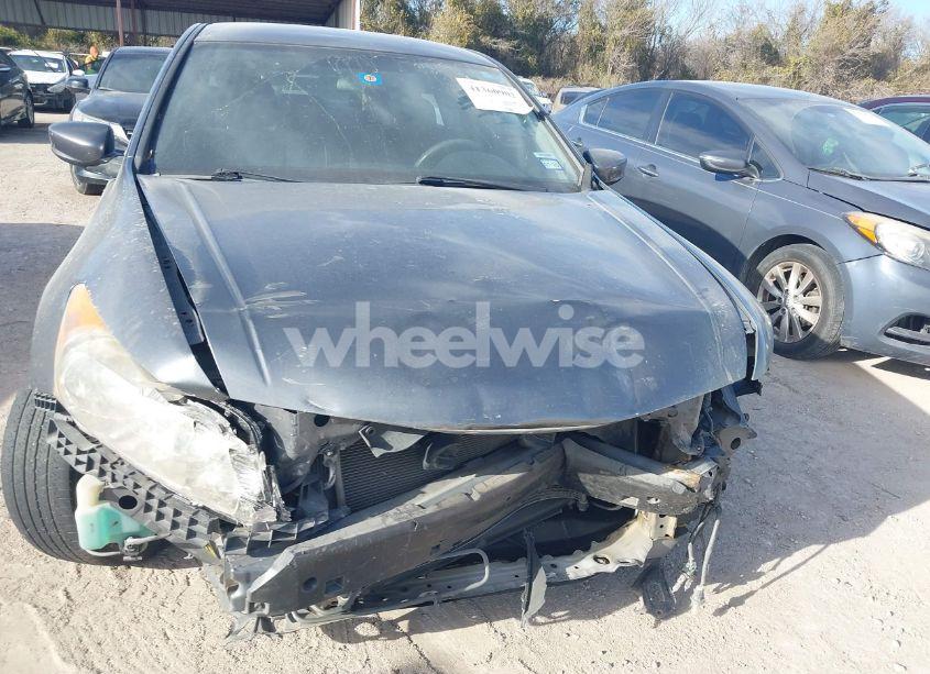 Photo 12 of 2010 Honda Accord 2.4 LX-P (VIN 1HGCP2F49AA083990)