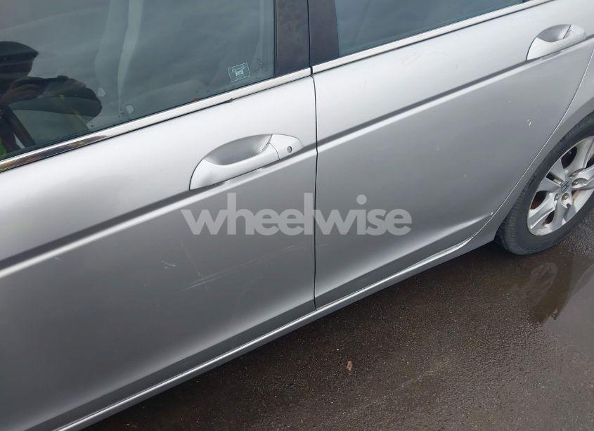 Photo 20 of 2010 Honda Accord 2.4 LX-P (VIN 1HGCP2F49AA098957)