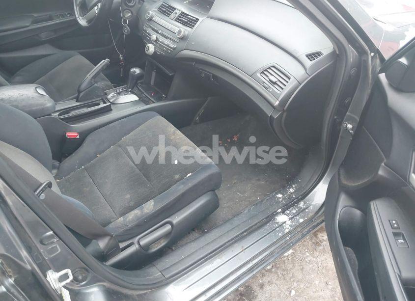 Photo 5 of 2010 Honda Accord 2.4 LX-P (VIN 1HGCP2F49AA198119)