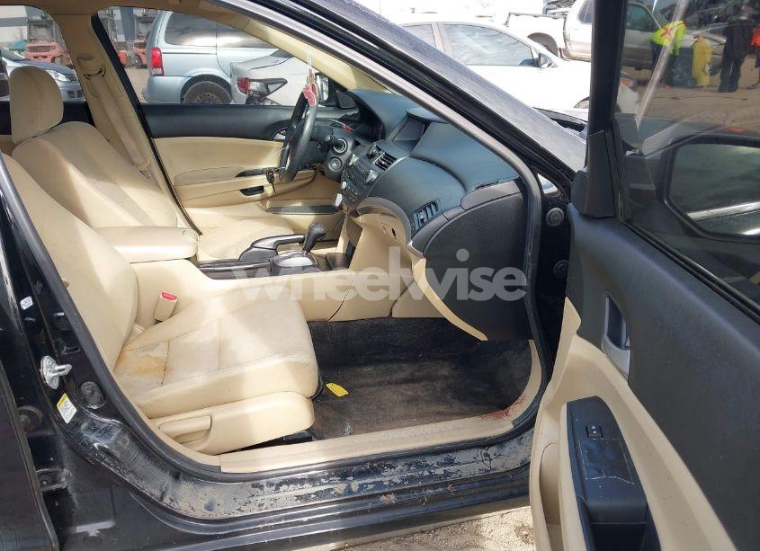 Photo 5 of 2011 Honda Accord 2.4 LX-P (VIN 1HGCP2F49BA051848)