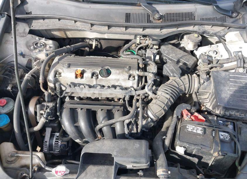 Photo 10 of 2010 Honda Accord 2.4 LX-P (VIN 1HGCP2F4XAA021417)