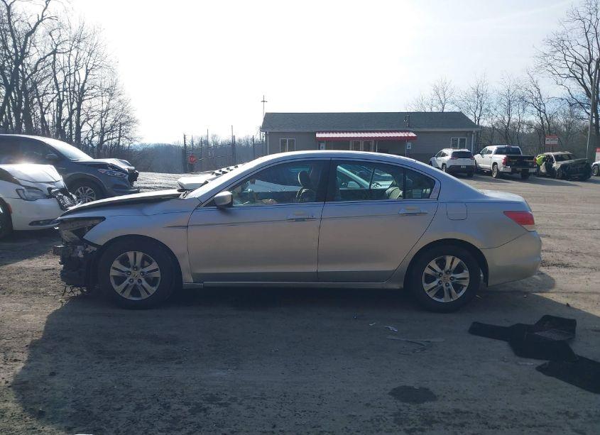 Photo 15 of 2010 Honda Accord 2.4 LX-P (VIN 1HGCP2F4XAA026343)