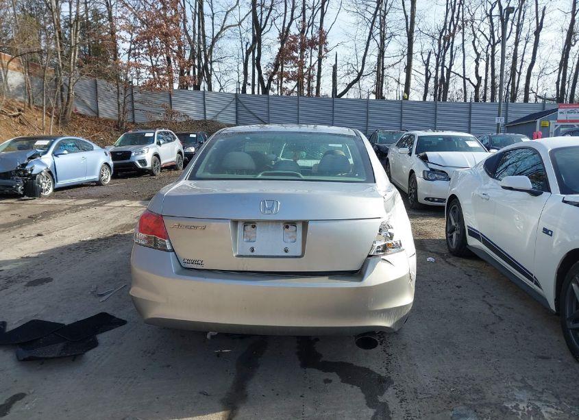 Photo 17 of 2010 Honda Accord 2.4 LX-P (VIN 1HGCP2F4XAA026343)