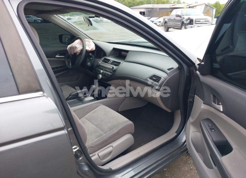 Photo 5 of 2010 Honda Accord 2.4 LX-P (VIN 1HGCP2F4XAA042882)