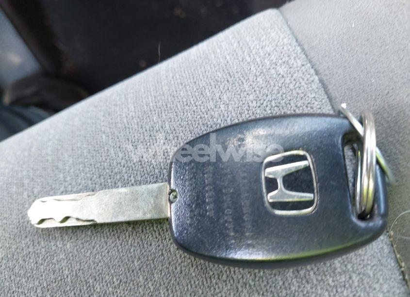 Photo 11 of 2010 Honda Accord 2.4 LX-P (VIN 1HGCP2F4XAA073307)