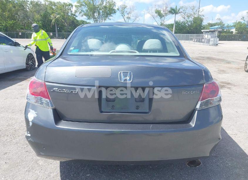 Photo 17 of 2010 Honda Accord 2.4 LX-P (VIN 1HGCP2F4XAA073307)