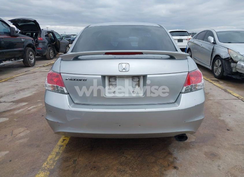 Photo 17 of 2010 Honda Accord 2.4 LX-P (VIN 1HGCP2F4XAA084100)