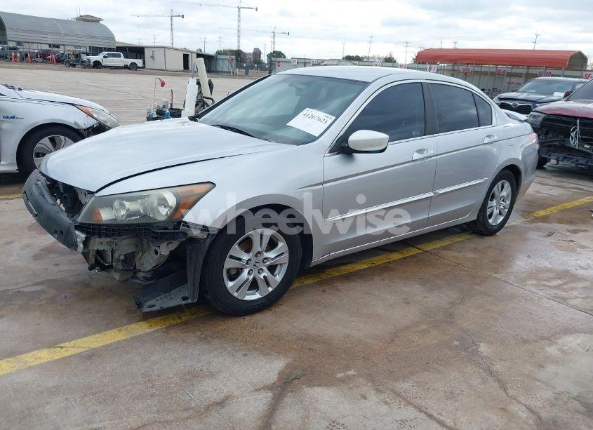 Photo 2 of 2010 Honda Accord 2.4 LX-P (VIN 1HGCP2F4XAA084100)