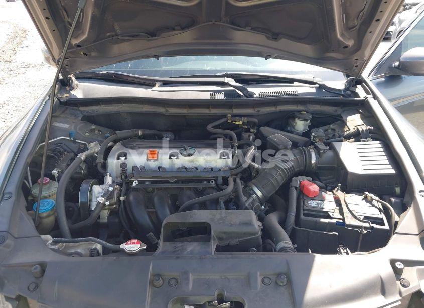 Photo 10 of 2010 Honda Accord 2.4 LX-P (VIN 1HGCP2F4XAA185136)