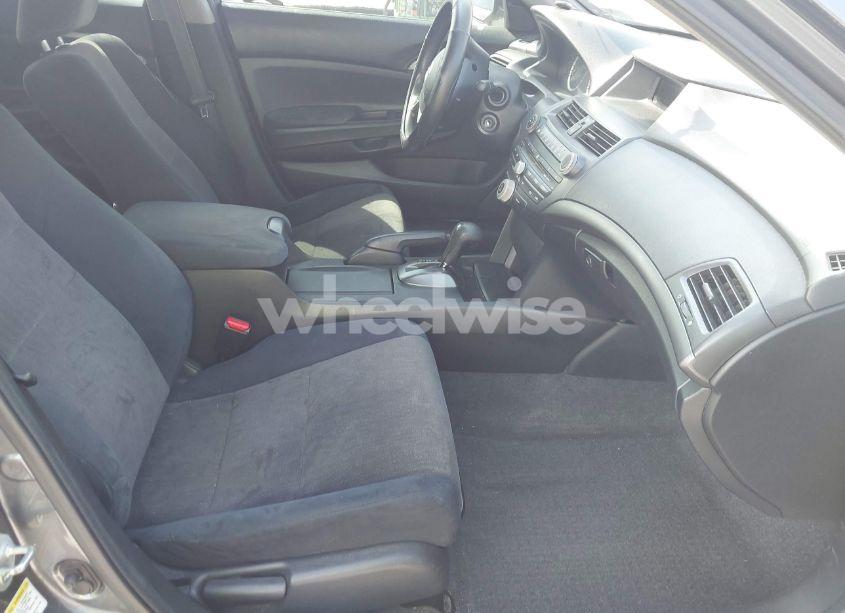 Photo 5 of 2010 Honda Accord 2.4 LX-P (VIN 1HGCP2F4XAA185136)