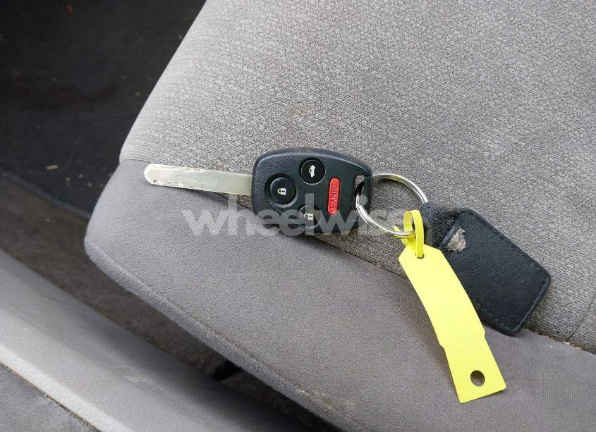 Photo 11 of 2010 Honda Accord 2.4 LX-P (VIN 1HGCP2F4XAA189574)