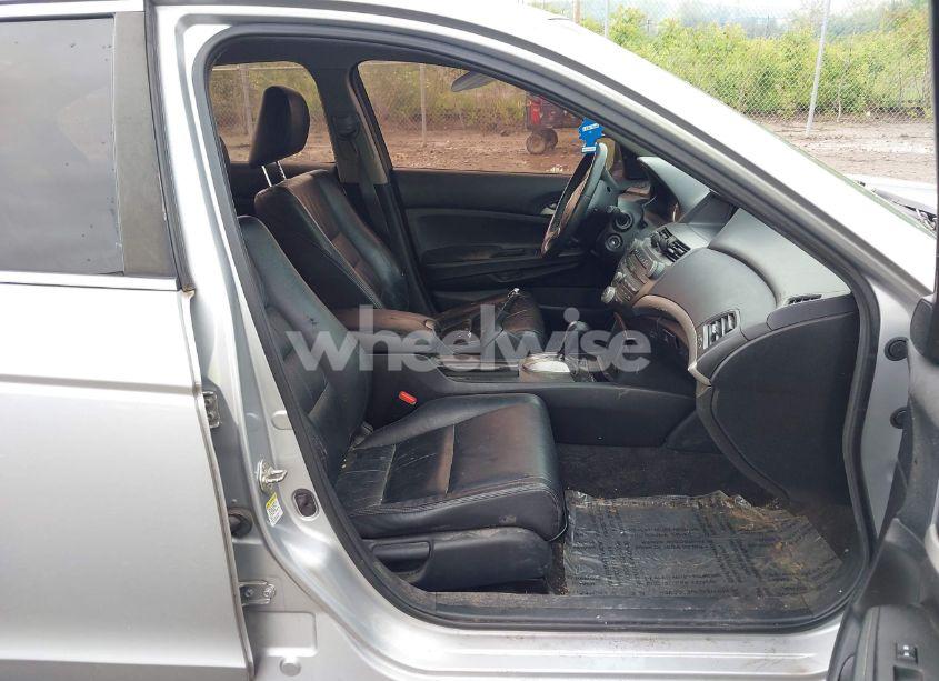 Photo 5 of 2012 Honda Accord 2.4 SE (VIN 1HGCP2F60CA197347)