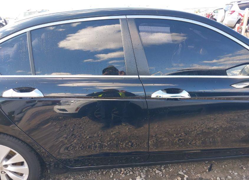 Photo 13 of 2011 Honda Accord 2.4 SE (VIN 1HGCP2F64BA126439)