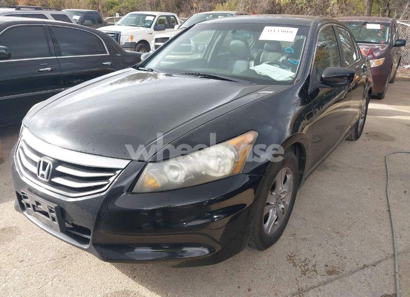 Photo 2 of 2012 Honda Accord 2.4 SE (VIN 1HGCP2F64CA045913)