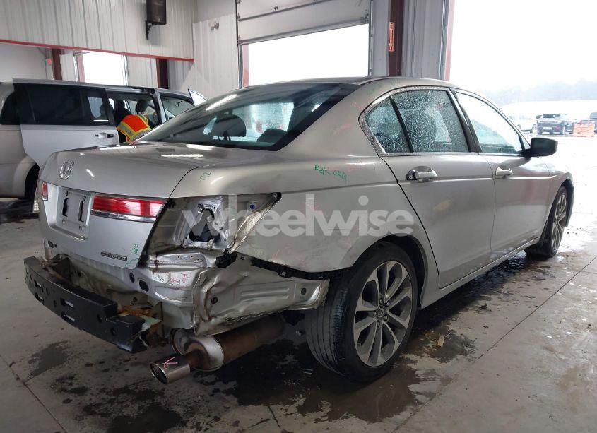 Photo 4 of 2012 Honda Accord 2.4 SE (VIN 1HGCP2F64CA066373)