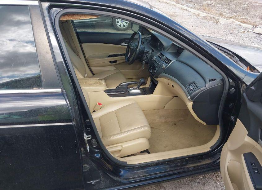 Photo 5 of 2011 Honda Accord 2.4 SE (VIN 1HGCP2F67BA129352)