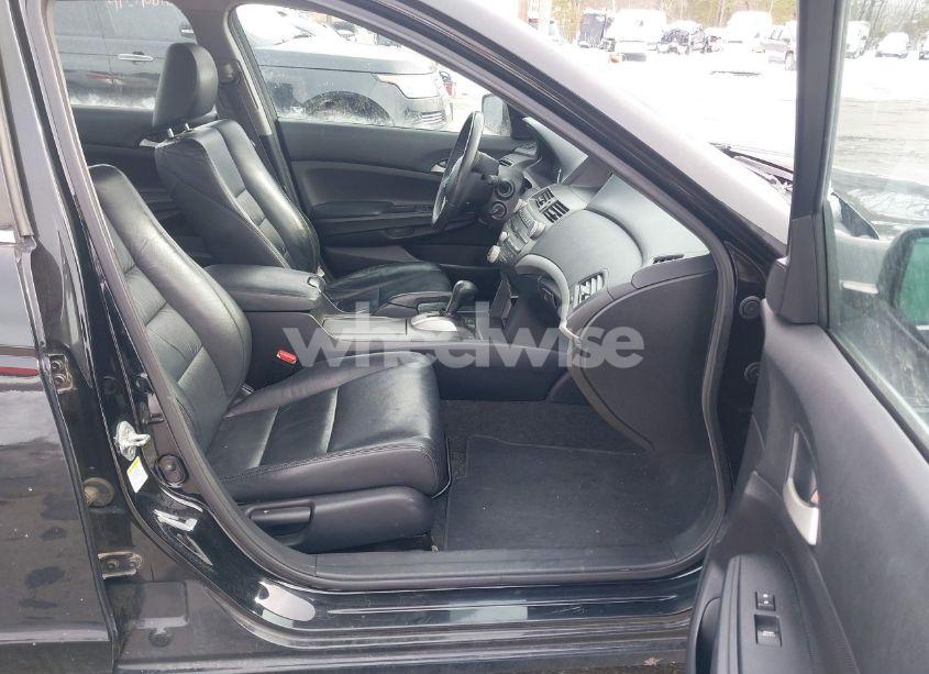 Photo 5 of 2011 Honda Accord 2.4 SE (VIN 1HGCP2F67BA135880)