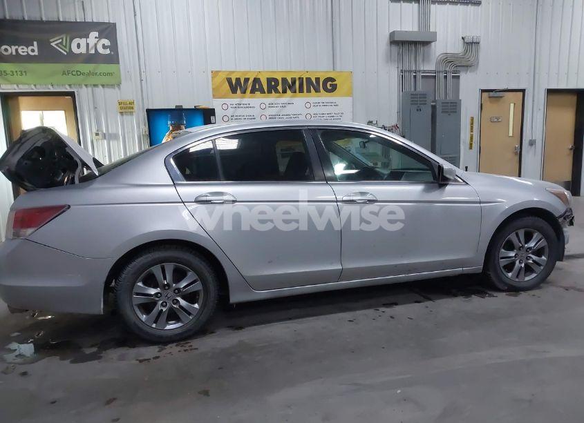 Photo 13 of 2011 Honda Accord 2.4 SE (VIN 1HGCP2F68BA117064)