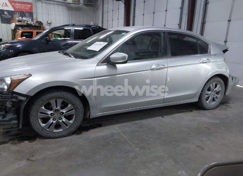 Photo 14 of 2011 Honda Accord 2.4 SE (VIN 1HGCP2F68BA117064)