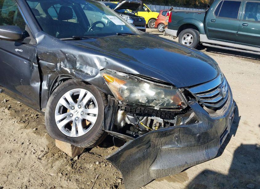 Photo 6 of 2011 Honda Accord 2.4 SE (VIN 1HGCP2F69BA012775)