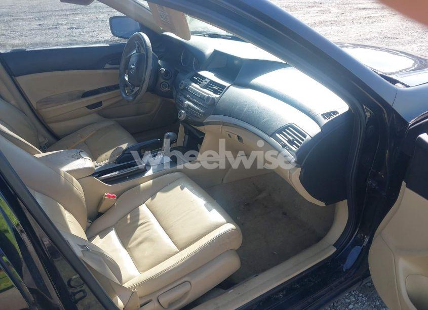 Photo 5 of 2011 Honda Accord 2.4 SE (VIN 1HGCP2F69BA074368)