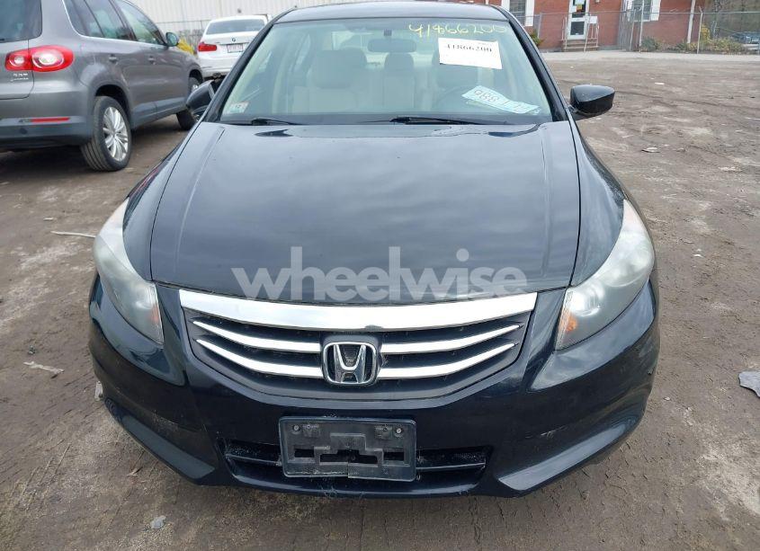 Photo 12 of 2012 Honda Accord 2.4 SE (VIN 1HGCP2F69CA032672)