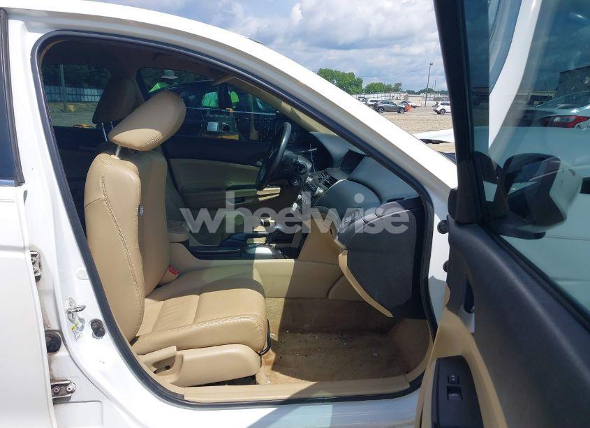 Photo 5 of 2012 Honda Accord 2.4 SE (VIN 1HGCP2F6XCA230077)