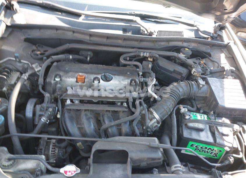 Photo 10 of 2010 Honda Accord 2.4 EX (VIN 1HGCP2F70AA169635)