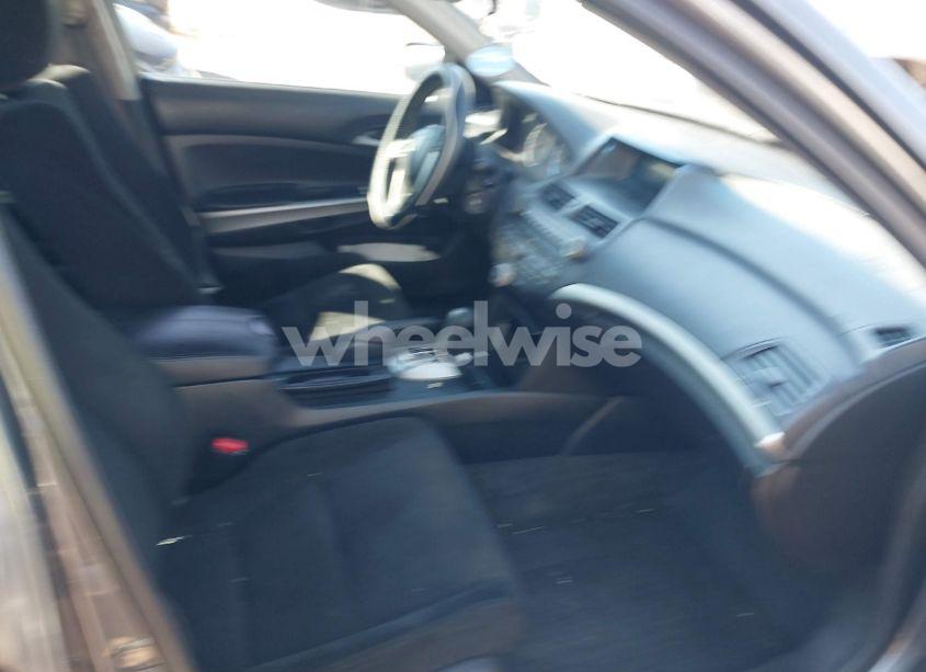 Photo 5 of 2010 Honda Accord 2.4 EX (VIN 1HGCP2F70AA169635)