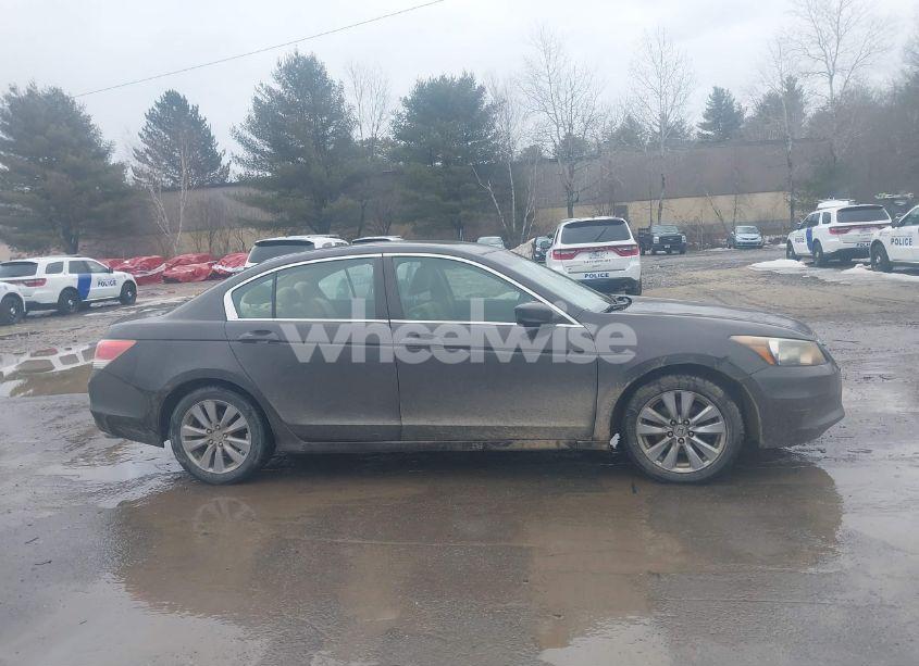 Photo 13 of 2011 Honda Accord 2.4 EX (VIN 1HGCP2F70BA016206)