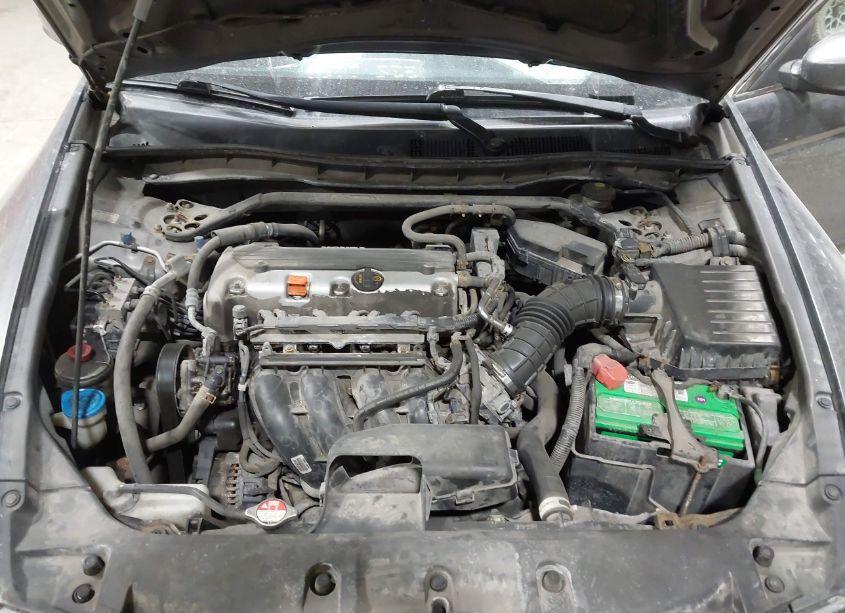 Photo 10 of 2011 Honda Accord 2.4 EX (VIN 1HGCP2F70BA042627)