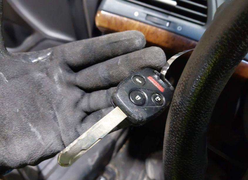 Photo 11 of 2011 Honda Accord 2.4 EX (VIN 1HGCP2F70BA042627)