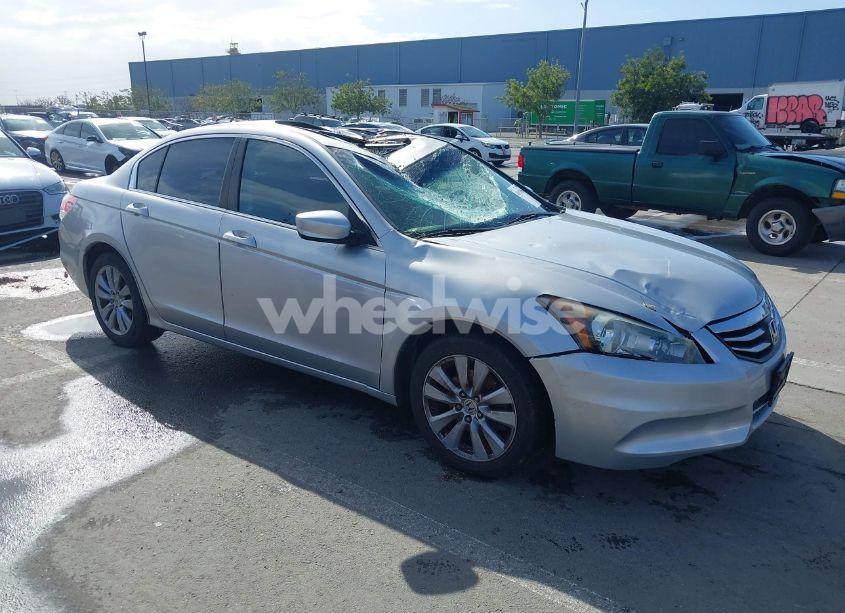 2011 Honda Accord 2.4 EX (VIN 1HGCP2F70BA063638) main photo