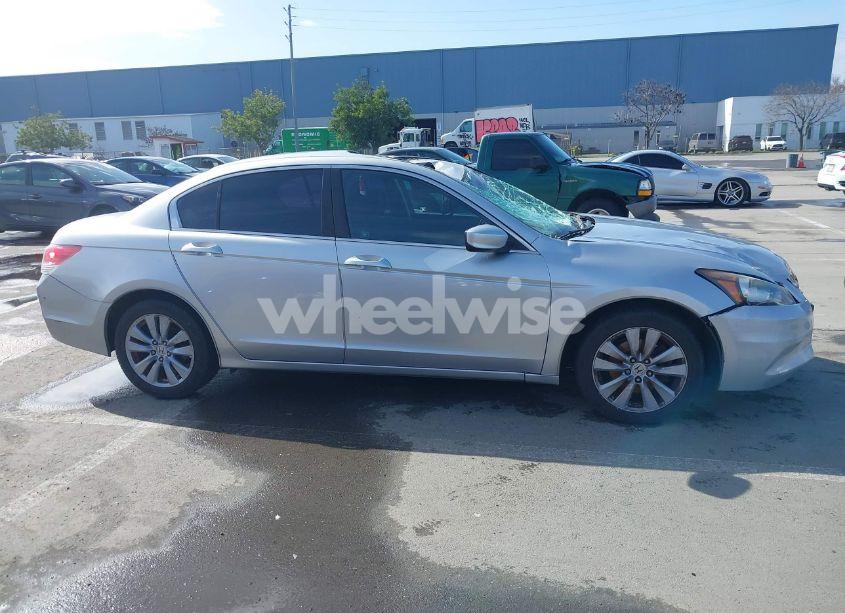 Photo 13 of 2011 Honda Accord 2.4 EX (VIN 1HGCP2F70BA063638)