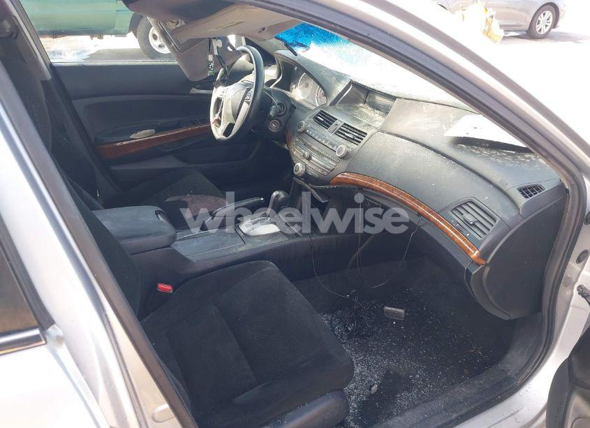 Photo 5 of 2011 Honda Accord 2.4 EX (VIN 1HGCP2F70BA063638)